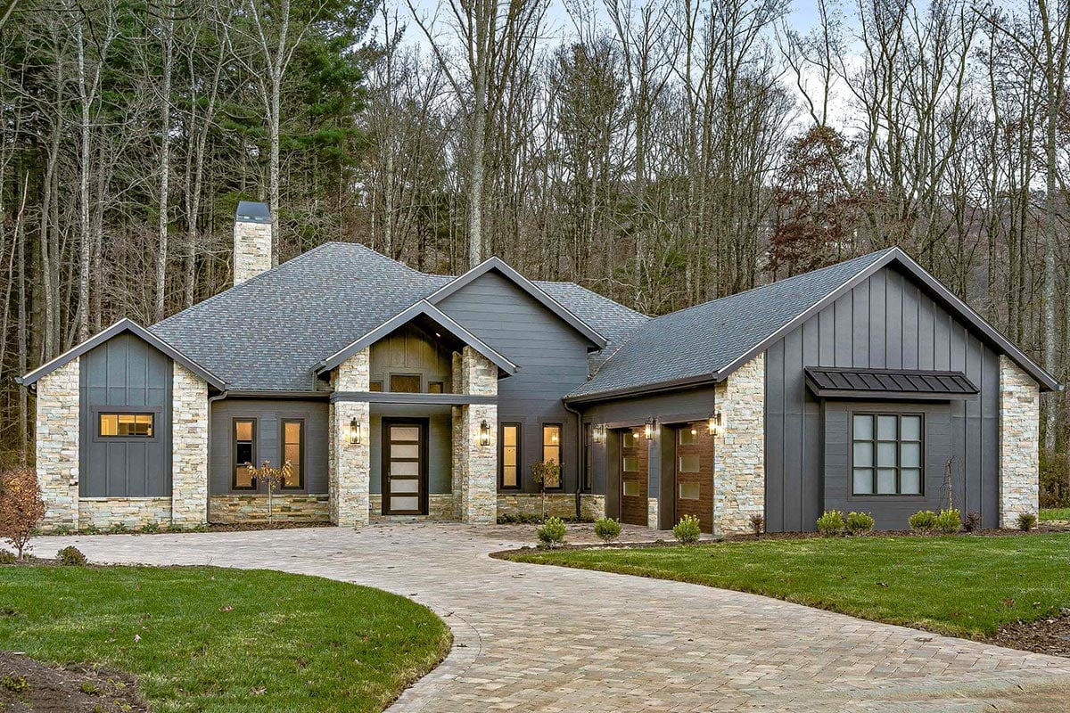 Plan image - 33248ZR:3-Bed 3000 Square Foot Contemporary Craftsman Home Plan with Covered Lanai
