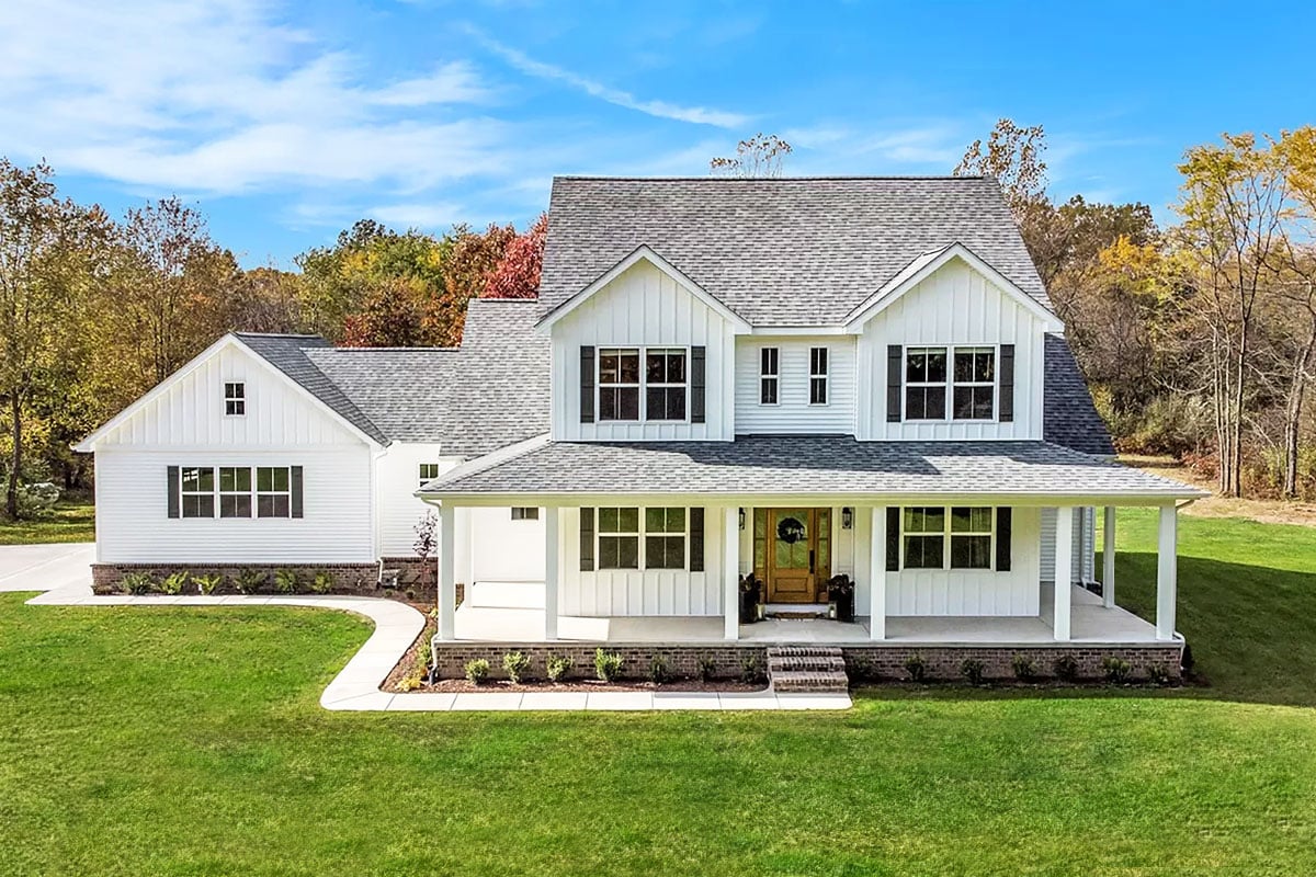 Plan image - 52285WM:4-Bed Country Farmhouse Plan - 1938 Sq Ft